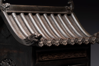 A Chinese hongmu house-form cabinet with antiquities design, 18/19th C.