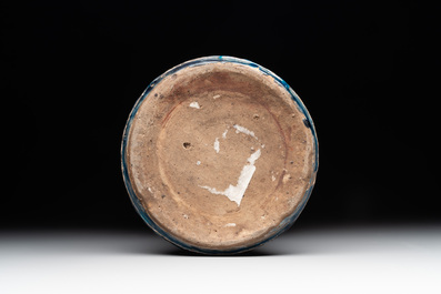 A fine Chinese Fahua 'meiping' vase with figural design, Ming
