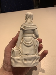 Two Chinese Dehua blanc de Chine figures of Guanyin, Xuande mark, 19/20th C.