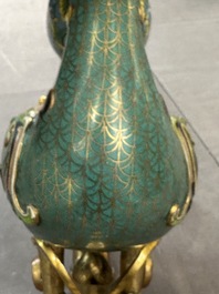 A pair of Chinese cloisonn&eacute; duck-form vases, 19/20th C.