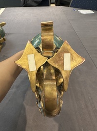 A pair of Chinese cloisonn&eacute; duck-form vases, 19/20th C.