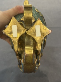 A pair of Chinese cloisonn&eacute; duck-form vases, 19/20th C.