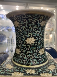 A Chinese famille noire square vase with floral design, Chenghua mark, 19th C.