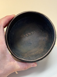 An imperial Vietnamese gold and silver-inlaid cylindrical tea box and cover, Hợp kim gồm ba lượng ch&iacute;n ph&acirc;n v&agrave;ng bảy ph&acirc;n đồng  mark, 18/19th C.