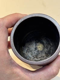 A Chinese bronze cylindric tripod censer, Guiyou 癸酉 mark, 17/18th C.