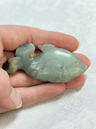 Two Chinese celadon, white and russet jade carvings, 18/19th C.