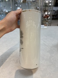 Two Chinese qianjiang cai hat stands, Xin Yuan Xuan Zao 鑫源軒造 mark, dated 1923 and Tongzhi mark, dated 1888