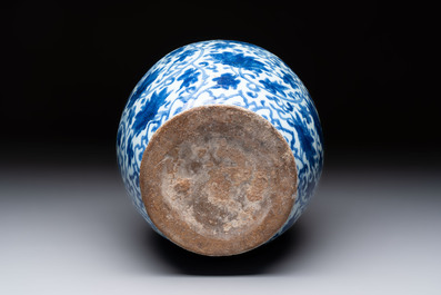 A rare blue and white Dutch Delft Ming-style chinoiserie 'lotus scroll' jar, late 17th C.