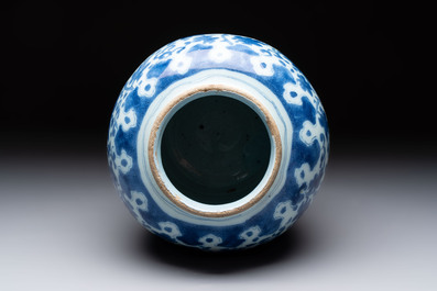A rare blue and white Dutch Delft Ming-style chinoiserie 'lotus scroll' jar, late 17th C.
