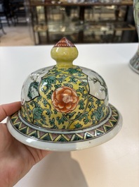 A pair of Chinese famille verte yellow-ground 'Xi Xiang Ji' vases and covers, 19th C.