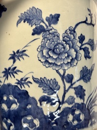 A Chinese blue and white jardini&egrave;re with floral design, Qianlong