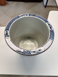 A Chinese blue and white jardini&egrave;re with floral design, Qianlong
