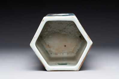 A Chinese doucai gilt-decorated 'Eight Immortals' openworked hexagonal hat stand, Yongzheng mark, 19th C.