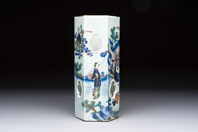 A Chinese doucai gilt-decorated 'Eight Immortals' openworked hexagonal hat stand, Yongzheng mark, 19th C.