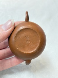 A small Chinese Yixing stoneware covered teapot and two Swatow Yixing-style covered teapots, Yixing Hui Mengchen 宜興惠孟臣製 and Shunji 順記 marks, 19/20th C.