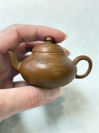 A small Chinese Yixing stoneware covered teapot and two Swatow Yixing-style covered teapots, Yixing Hui Mengchen 宜興惠孟臣製 and Shunji 順記 marks, 19/20th C.