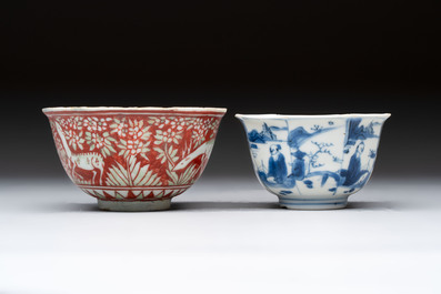 A Chinese blue and white octagonal bowl and a green and red-enamelled blue and white bowl, Jiajing/Chongzhen