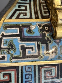 A Chinese archaistic cloisonn&eacute; square vase, Qianlong and Ren mark, 19/20th C.