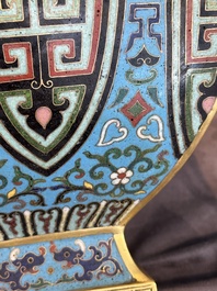 A Chinese archaistic cloisonn&eacute; square vase, Qianlong and Ren mark, 19/20th C.