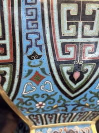 A Chinese archaistic cloisonn&eacute; square vase, Qianlong and Ren mark, 19/20th C.