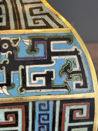 A Chinese archaistic cloisonn&eacute; square vase, Qianlong and Ren mark, 19/20th C.