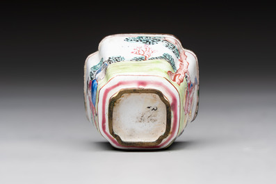 A Chinese Canton saucer, a cup and a covered box, 18th C.