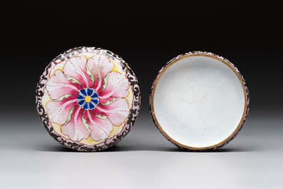 A Chinese Canton saucer, a cup and a covered box, 18th C.