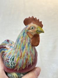 * A pair of Chinese famille rose models of roosters, 18/19th C.