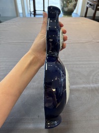 A pair of Chinese famille rose blue-ground wall pocket vases with floral design, Jing Shun Tang 經筍堂 mark, 19th C.