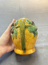 A Chinese sancai-glazed peach-shaped cadogan teapot, 19th C.