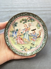 A Chinese Canton saucer, a cup and a covered box, 18th C.