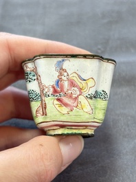 A Chinese Canton saucer, a cup and a covered box, 18th C.