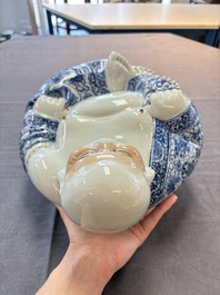 A Chinese blue, white and iron-red Milefo Buddha, Zhu Mao Ji 朱茂記造 mark, 20th C.