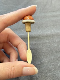 A Chinese blue and white 'playing boys' snuff bottle, Yongzheng mark, 18/19th C.