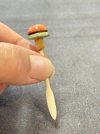 Six various Chinese snuff bottles, 19/20th C.