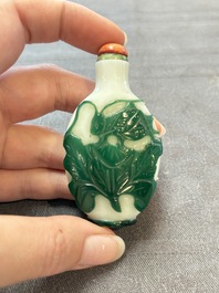 Six various Chinese snuff bottles, 19/20th C.