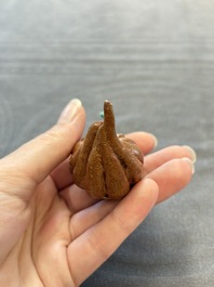 A Chinese doucai water pot and a 'Buddha's Hand' water dropper, Qianlong and Wo Ji 蝸寄 mark, 19/20th C.