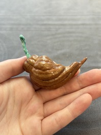 A Chinese doucai water pot and a 'Buddha's Hand' water dropper, Qianlong and Wo Ji 蝸寄 mark, 19/20th C.