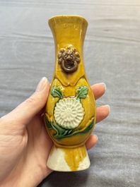 Eight Chinese sancai-glazed wares, 19th C.