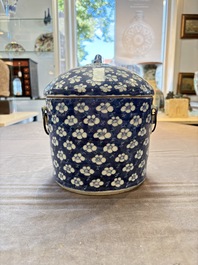 A Chinese Dehua blue and white vase, two containers and a 'prunus on cracked ice' vase, Kangxi mark, 18/19th C.