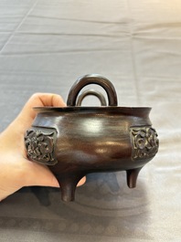 Five various Chinese wooden carvings and a censer, 19/20th C.