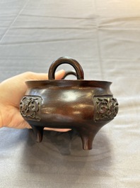 Five various Chinese wooden carvings and a censer, 19/20th C.