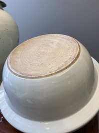 A Chinese qianjiang cai 'antiquities' covered vase and a basin with figural design, signed Yu Yicheng 俞意誠 and Xu Shanqin 徐善琴, 19th C., one dated 1893