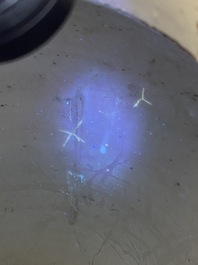 A Chinese qianjiang cai 'antiquities' covered vase and a basin with figural design, signed Yu Yicheng 俞意誠 and Xu Shanqin 徐善琴, 19th C., one dated 1893