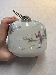 Four Chinese famille rose teapots, Luo Yong Sheng Hao 罗永盛号 mark, 20th C.