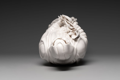 A large Chinese Dehua blanc de Chine standing Guanyin, 20th C.