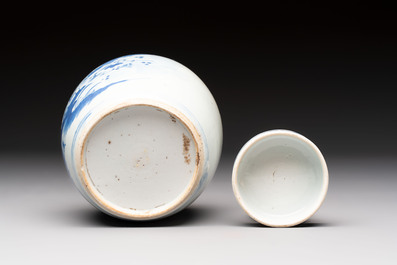 A Chinese blue and white Wang-Bu-style go stones or Yunzi 雲子 box, a four-tier stacking box and a covered jar, 19th C.