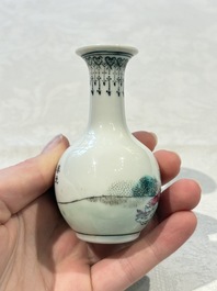 31 Chinese famille rose vases, Qianlong and Jingdezhen marks, 20th C.