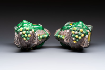 A pair of Chinese sancai-glazed Buddhist lions, 19/20th C.