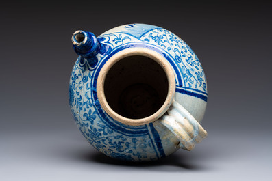 A fine blue and white Antwerp maiolica wet drug jar, 16th C.